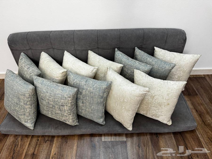 For sale: three pieces and one central unit64552377688323110