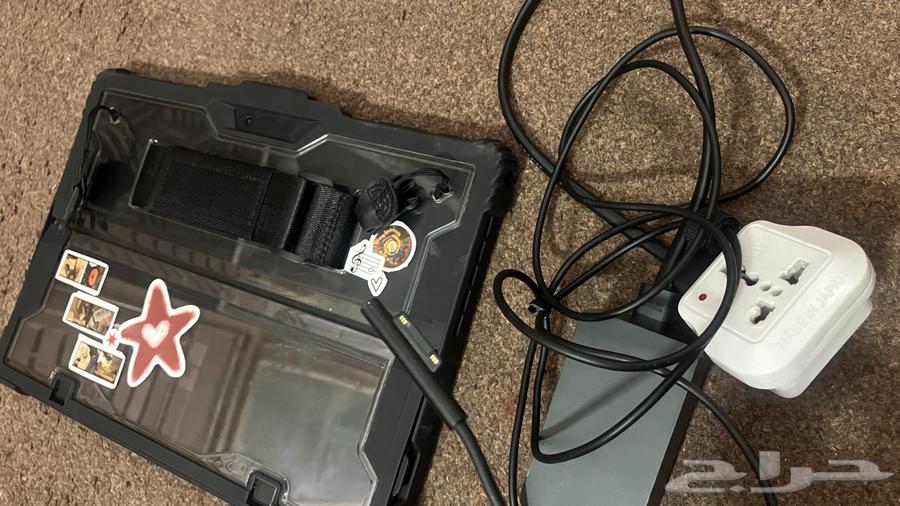 Microsoft 2-in-1 Laptop in excellent condition64551533064321110