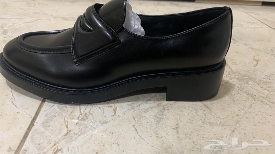 Shoes suitable for men and women, unused due to size being too large64551518795395110