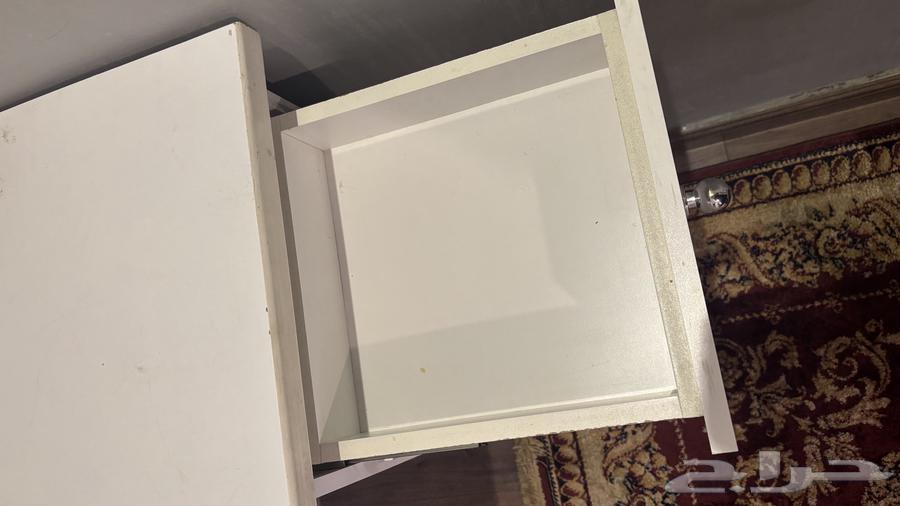 طاوله للبيع64548910706050114