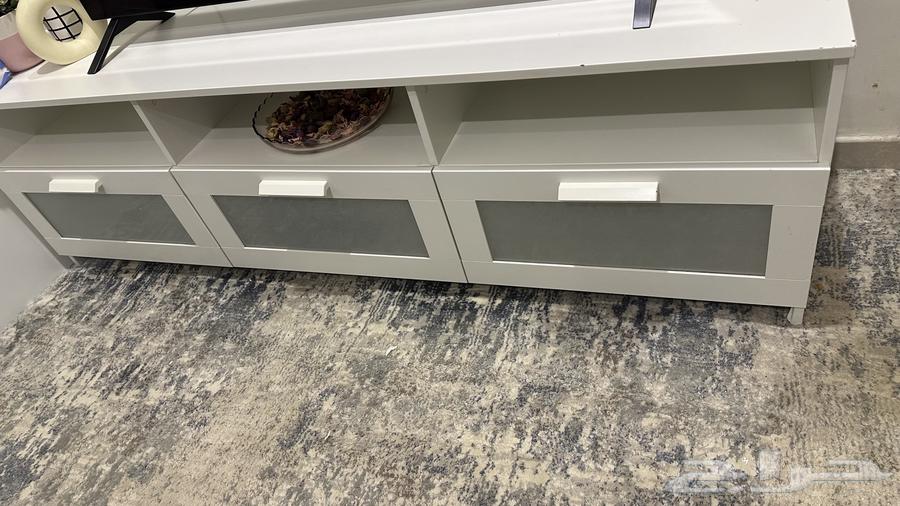 للبيع طاولة نظيفه واستخدام خفيف ب 400 ريال64535069796481112