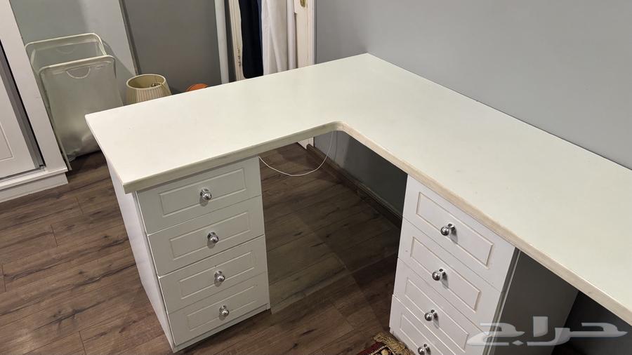 طاوله للبيع64548910706050112