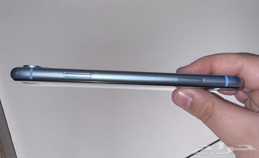 ايفون XR ازرق64546456778625112