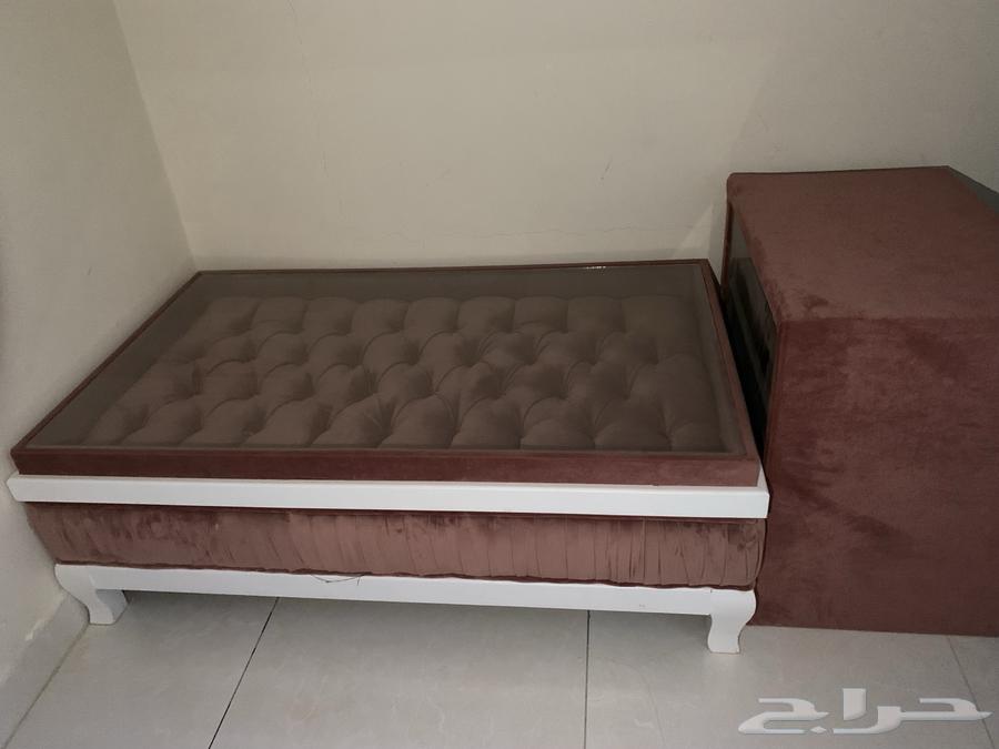 طاوله جديده نضيفه64552076772225110