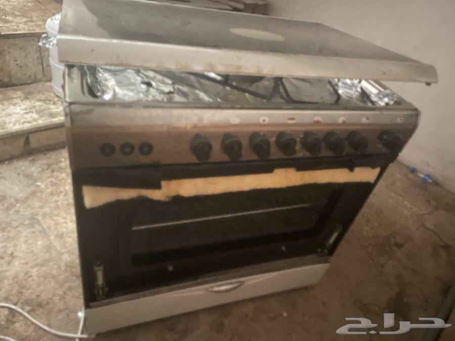 فرن للبيع نظيف جدا لتواصل64551476576771110