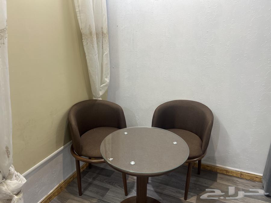 طاوله قهوه ب كرسيين64550874279299110