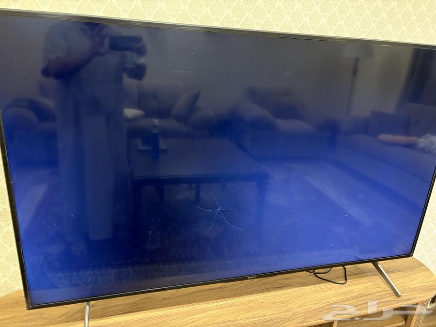 شاشة تلفزيون سوني 65 بوصه مكسوره الشاشه64549443673731112