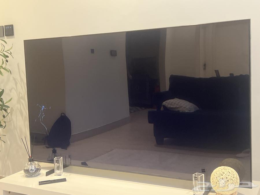 Samsung 65-inch Smart Screen, used for two months, screen has crack64548841835778111