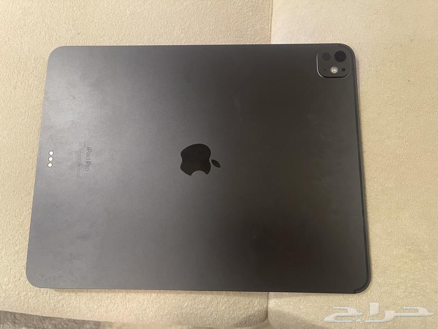 ايباد برو 13 معالج M4 مع كيبورد64546026088961112
