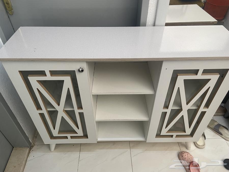 اثاث وركن كوفي ومراية وطاولات خدمه64548434648833110