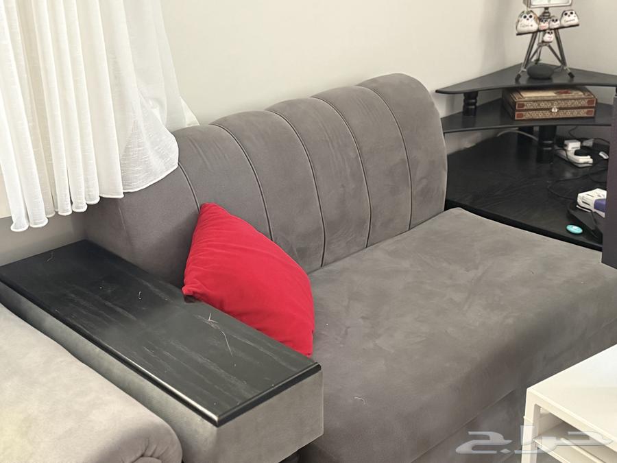 كنب رمادي ركن مستعمل بحالة جيد للبيع64548098476929113