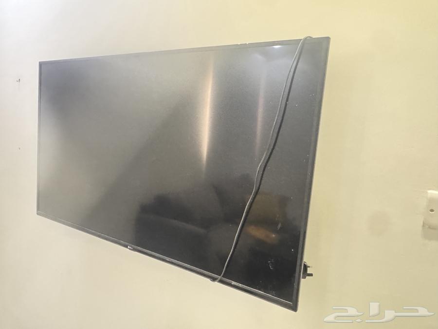 شاشه 50 بوصه وسير رياضي وكنبه وسرير64548266549249110