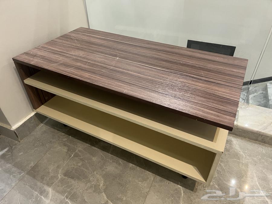 طاولة خشب64544326573825111