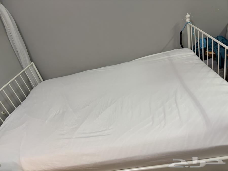 سرير ايكيا مستعمل بدون التاج على العمود64543775577601112