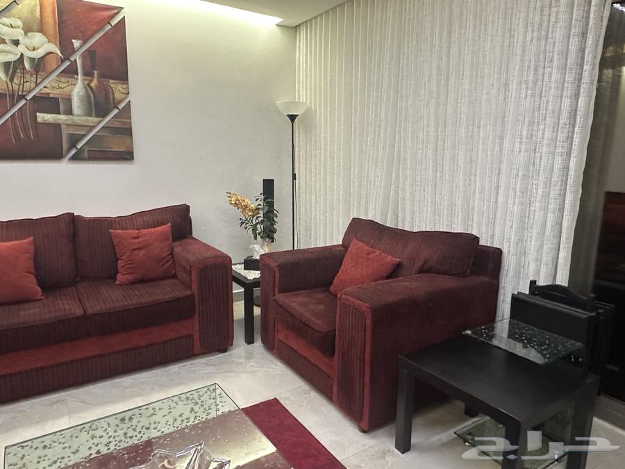 طقم كنب مجلس صالة مع ملحقاته بوفيه و رفوف و طاولات و ستاره64547694441345111