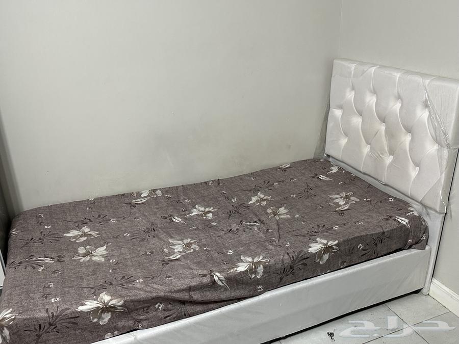 سرير نفر شبه مستعمل ونظيف64548981322626113