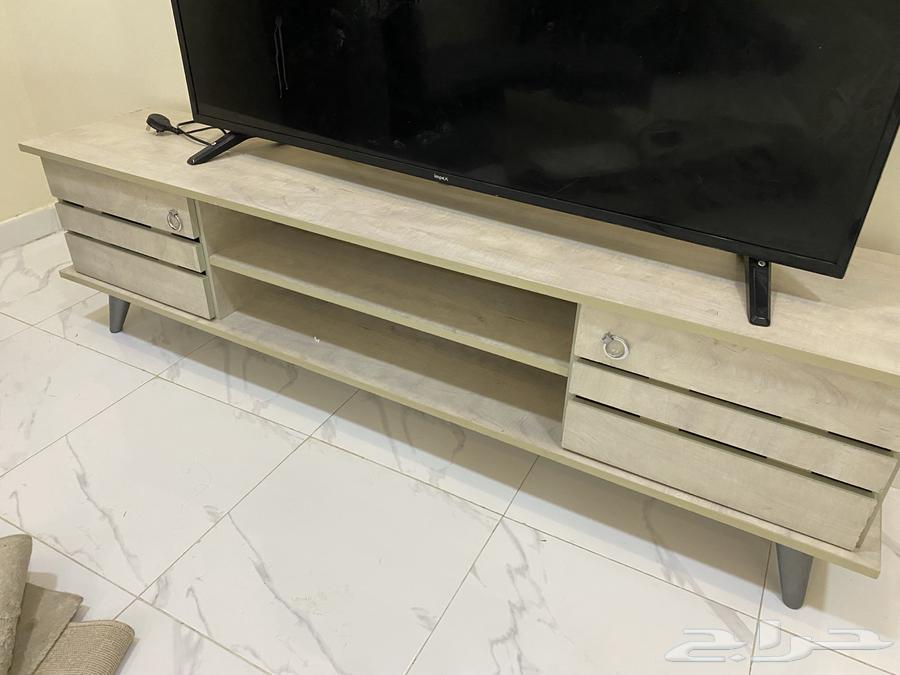 للبيع طاوله64545715518851110