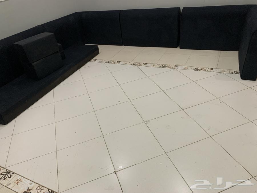 مساند للبيع اللون أسود خمسة في أربعة64551119097858110