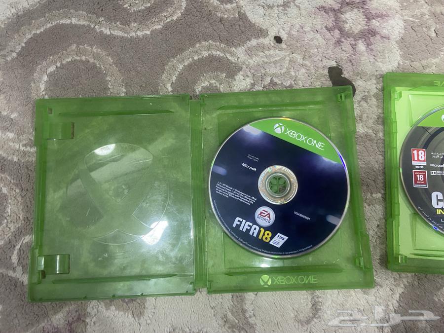 Sony 5 controller, Xbox controller, and Xbox tapes64542728952835110