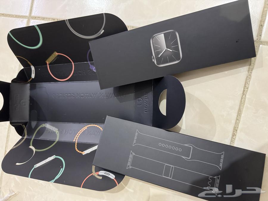 A watch similar to Apple's original64552802964993114