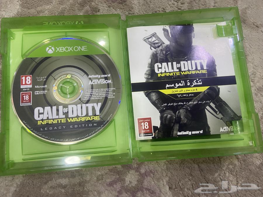 Sony 5 controller, Xbox controller, and Xbox tapes64542728952835111