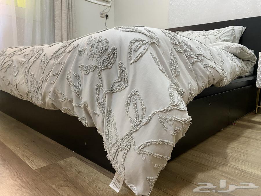 سرير وتسريحة ايكيا لون اسود64547291233154111