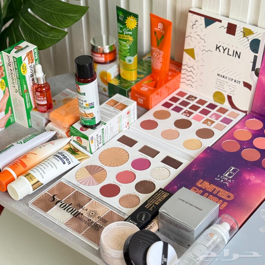 Two complete makeup sets for the price of one64544129029250111