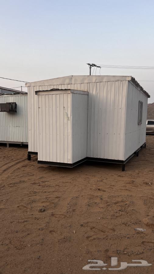 For sale, a very clean 6x4 garage with additional space suitable for a bathroom or storage64543945175811111