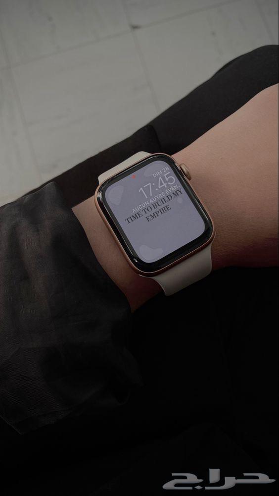 Apple Watch Series 7   كأنه جديد64548924473987111