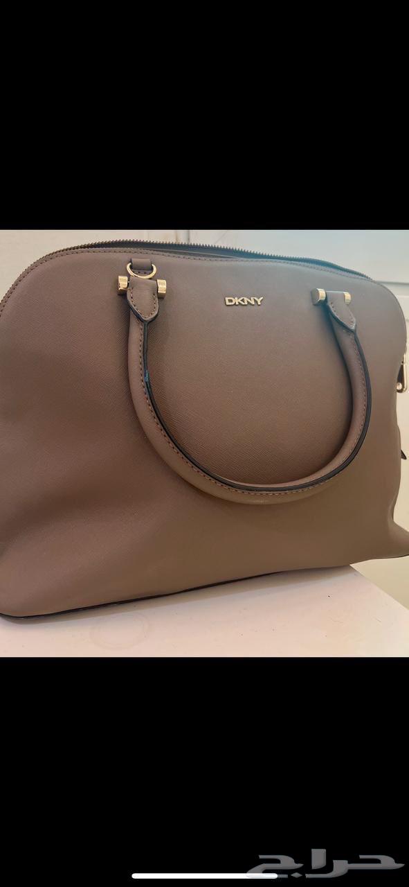 شنطة على السوم اصليه64544663798786110