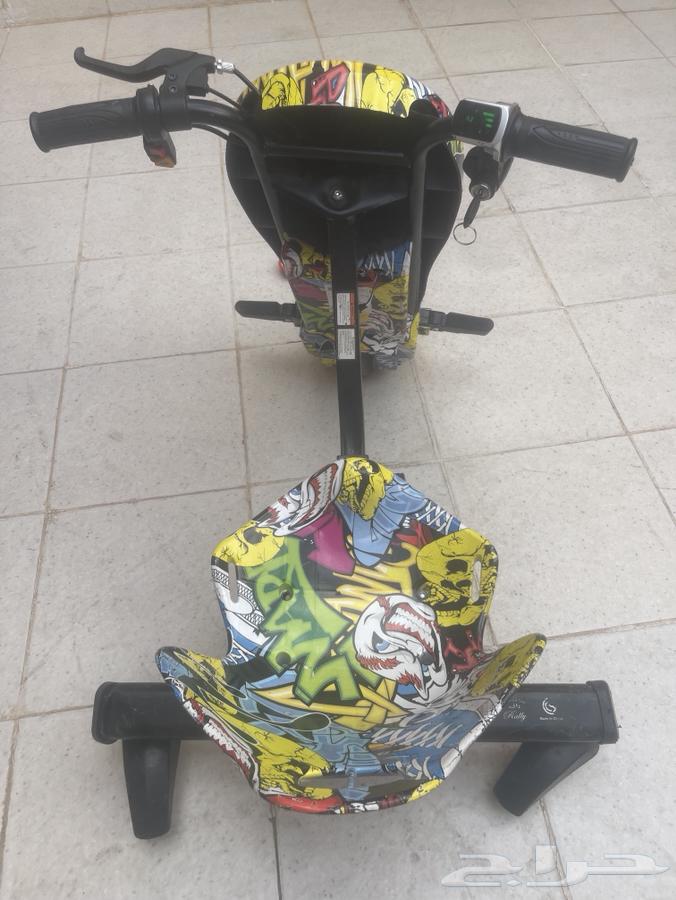 Scooter64549106959618111