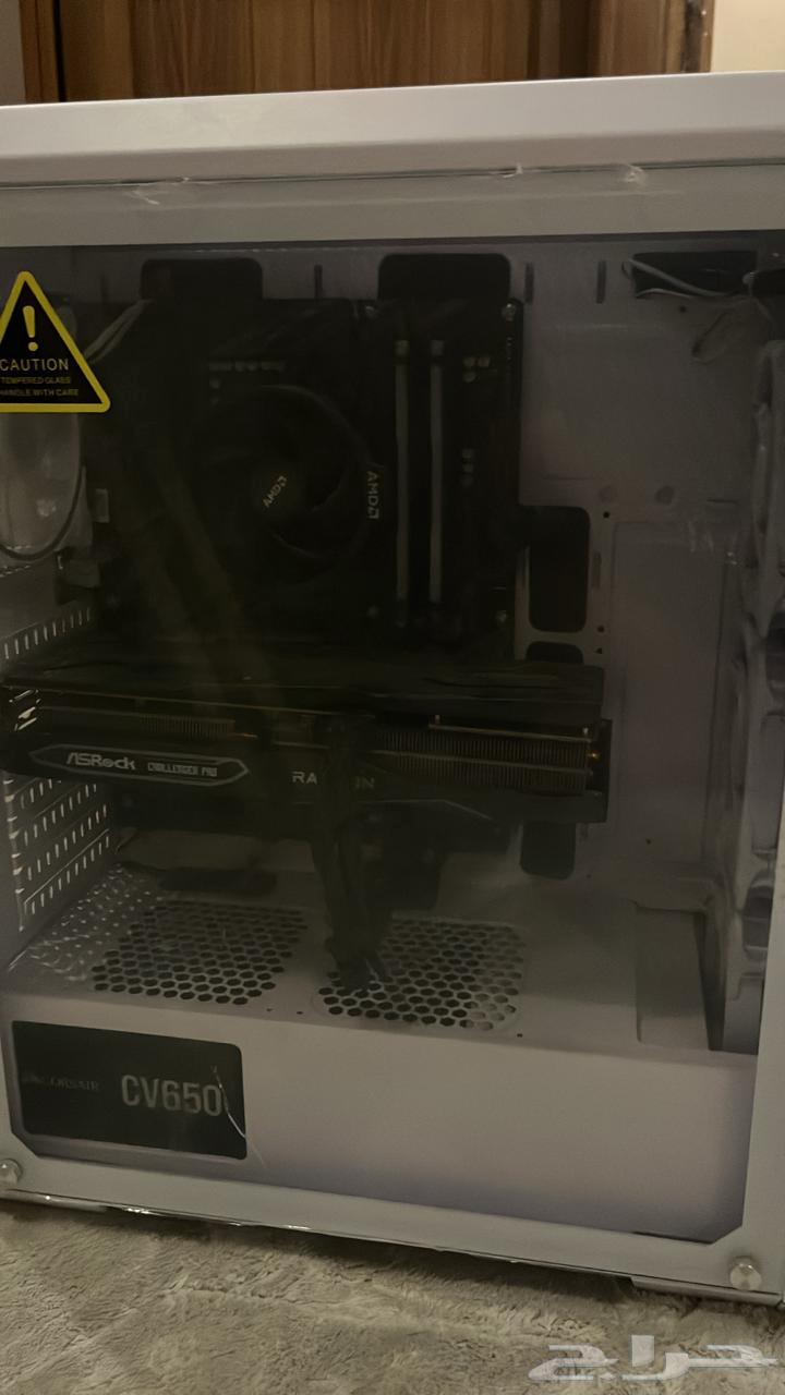 Gaming computer with screen64544255538049111