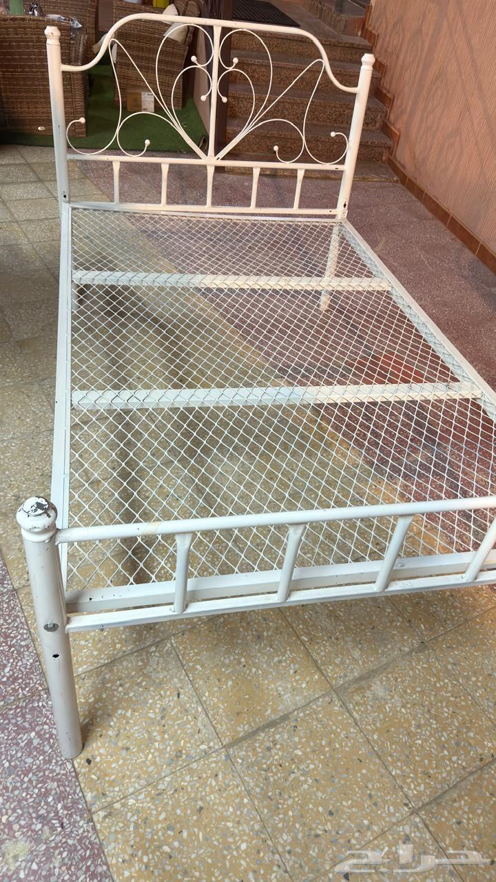 اسر ه للبيع64551476599299114