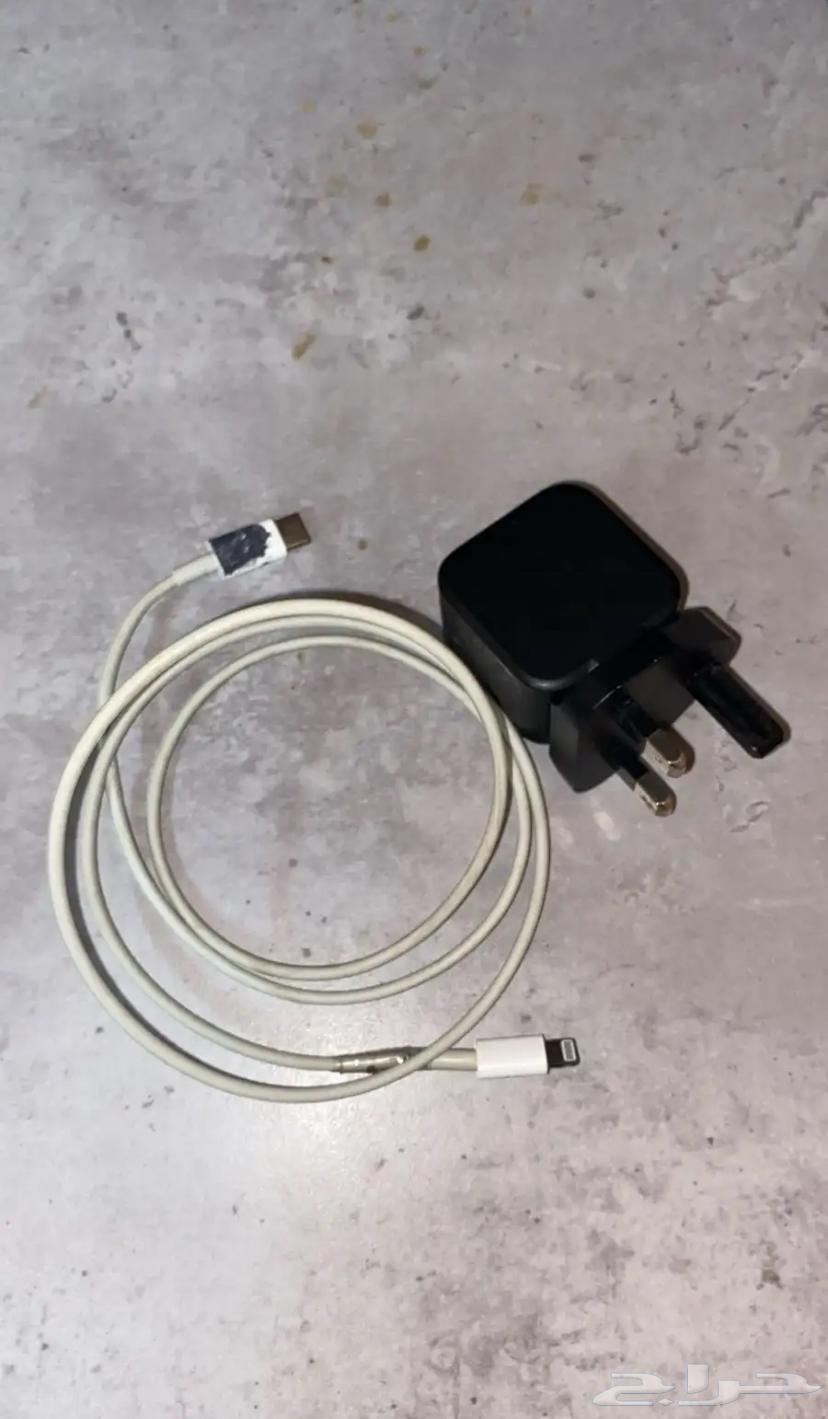 iPhone 11 Regular64553384566017114