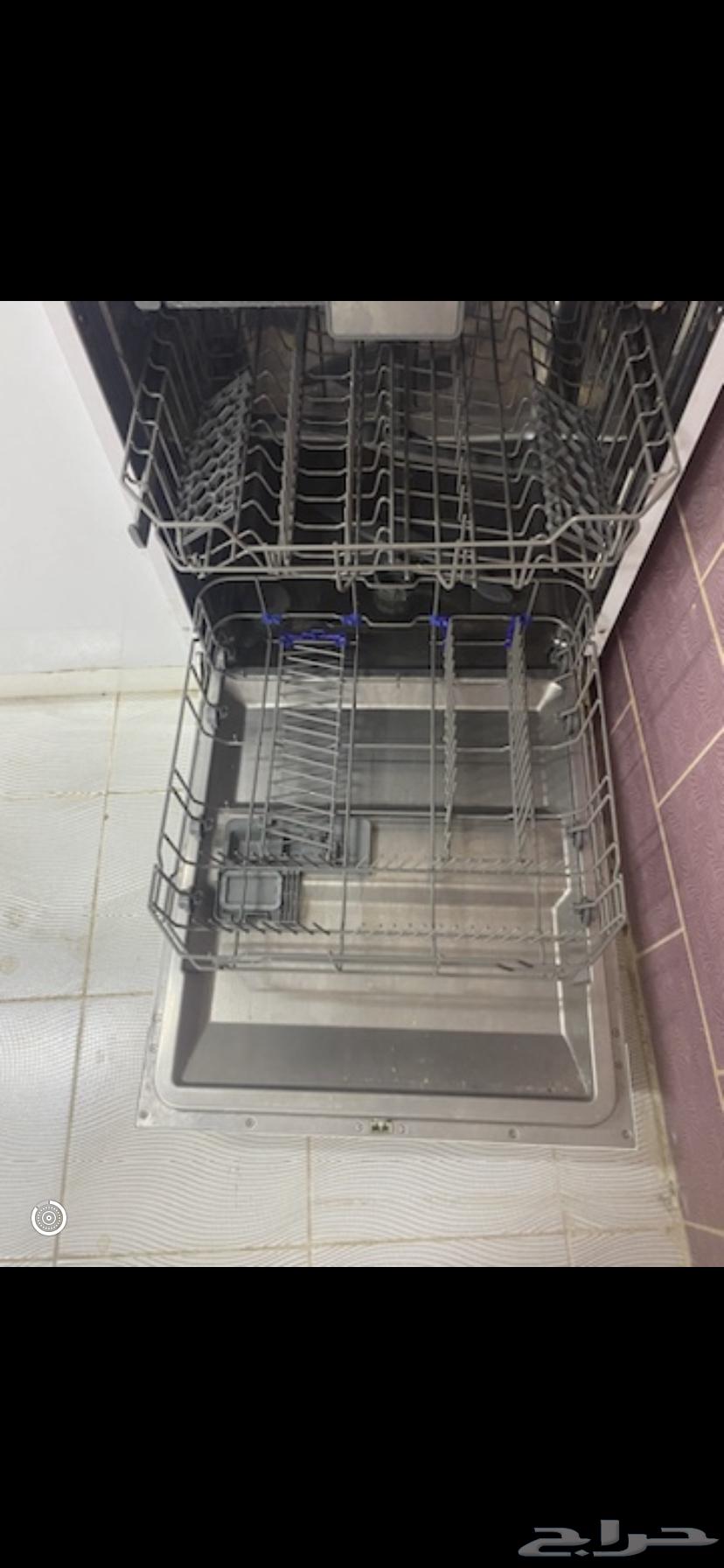 غسالة صحون يوجين بحالة ممتازة64550010995202112
