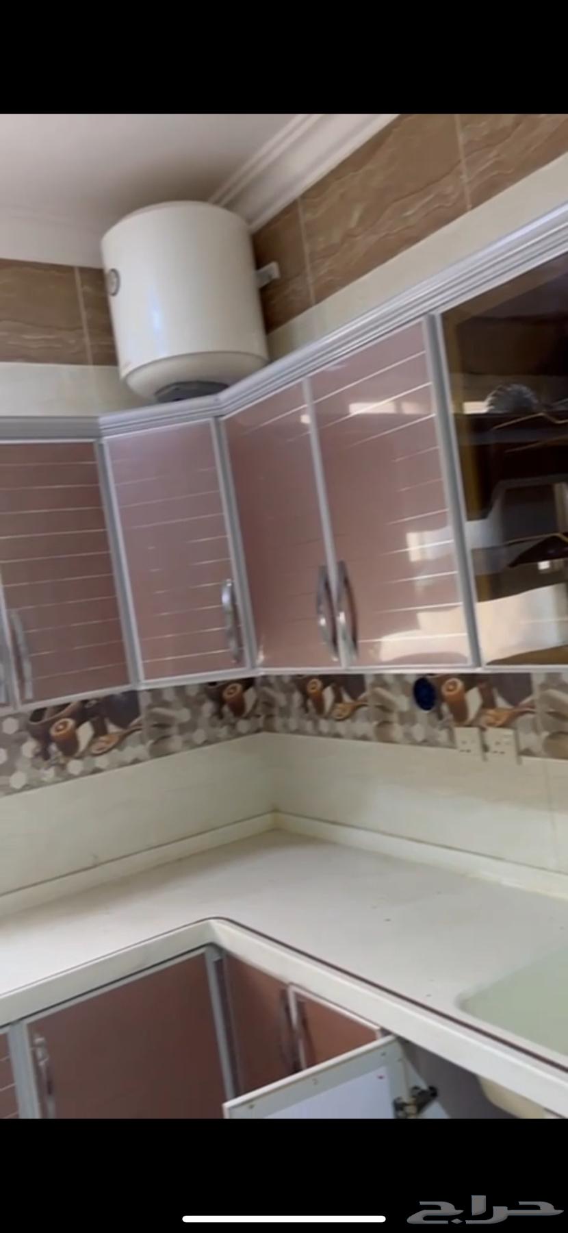 مطبخ للبيع شبه الجديد اربعة في ثلاثه ونص في مترين في مترين64547304980738110
