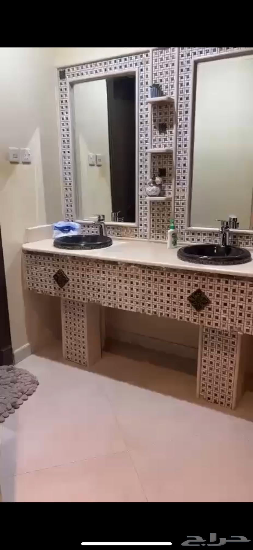 Marble double sink with two basins64552689873409111
