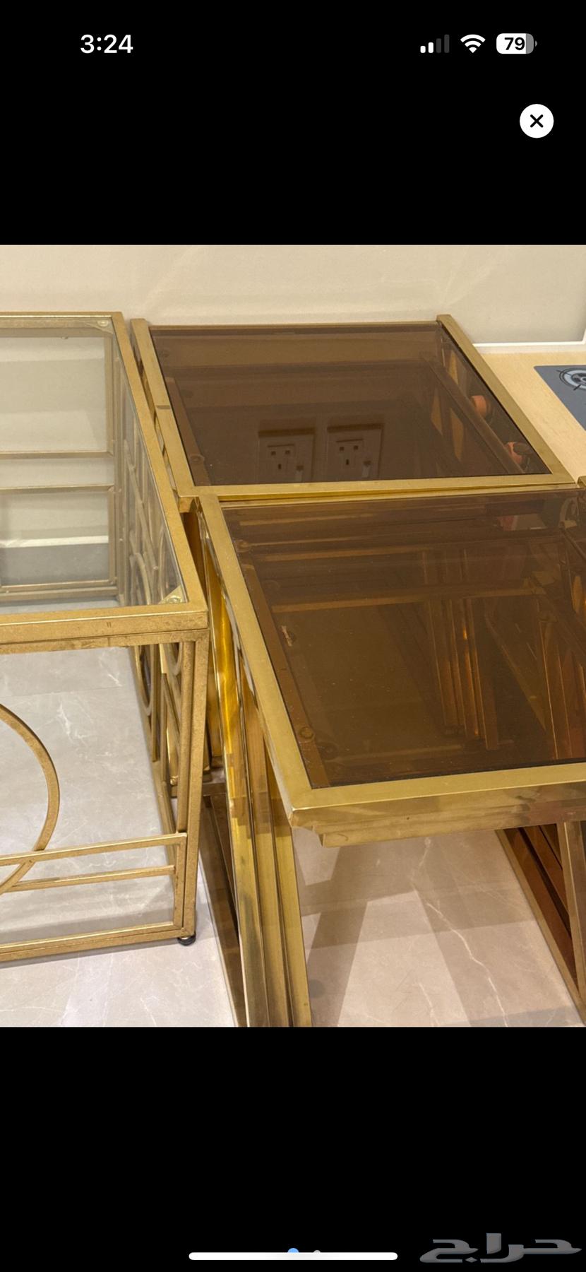 للبيع طاولتين قهوه وطاولتين جانبيه و5 طاولات خدمة64548434631810111
