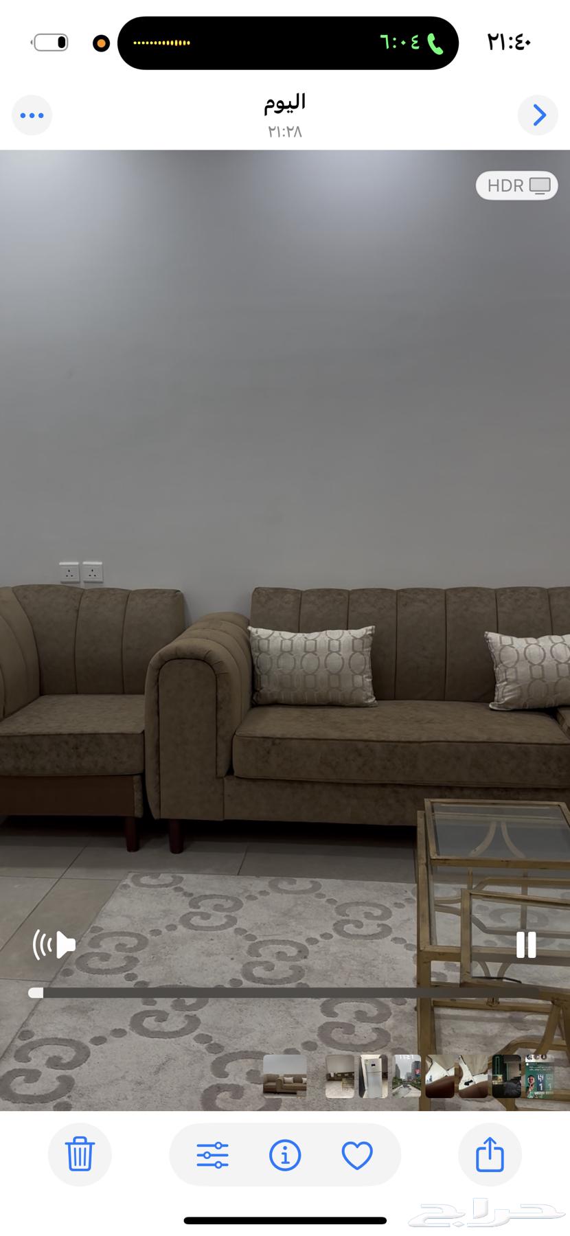 Sofa, table, and refrigerator64552306057603113