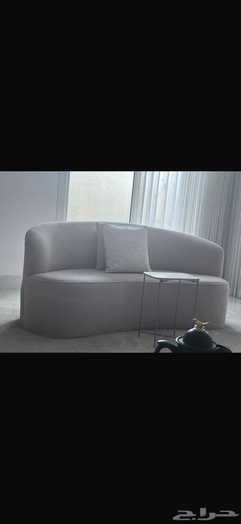 طقم كنب   طاوله للبيع64549528481794110