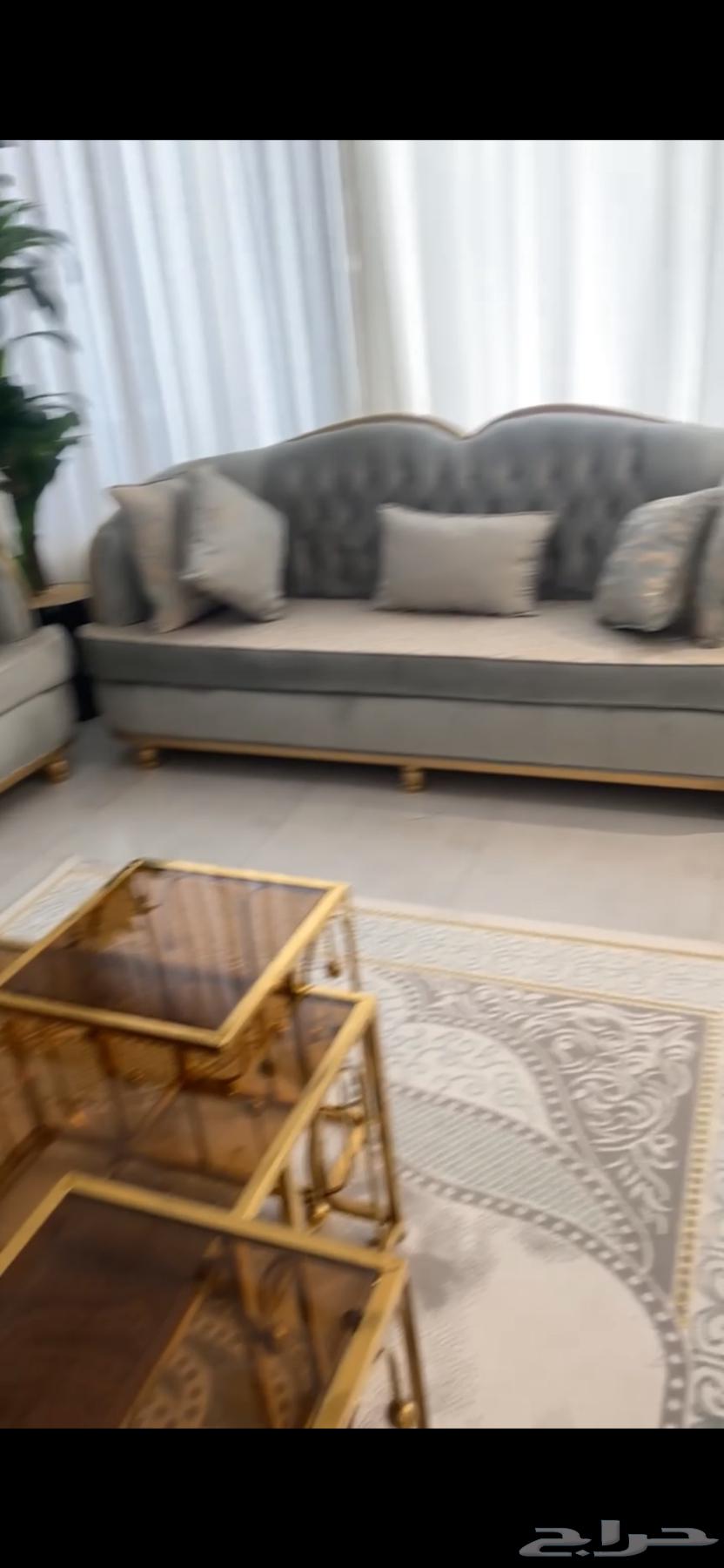 A council for sale with all its accessories except the steering wheel and trees64548224646529112