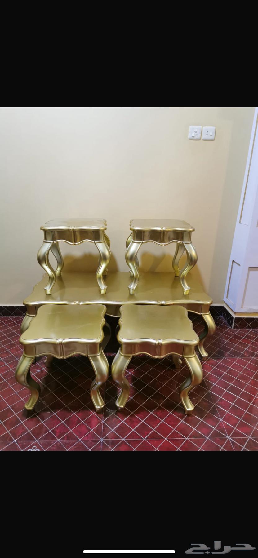 طاولات مستعمله نظيفة للبيع64550082472835110