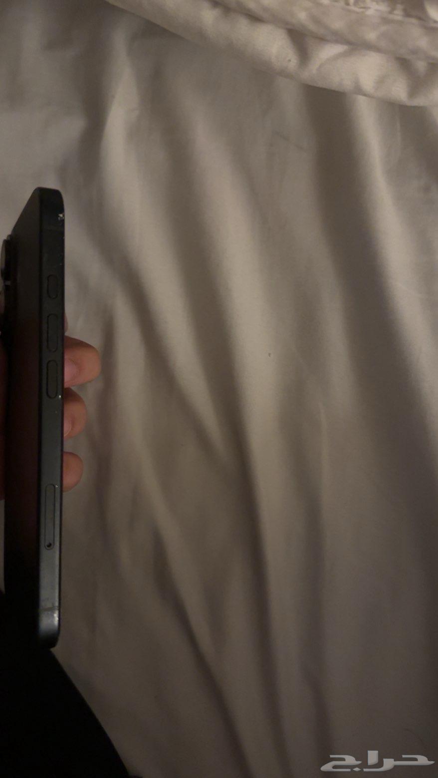 ايفون 16 عادي اسود 128 قيقا64546707037441114