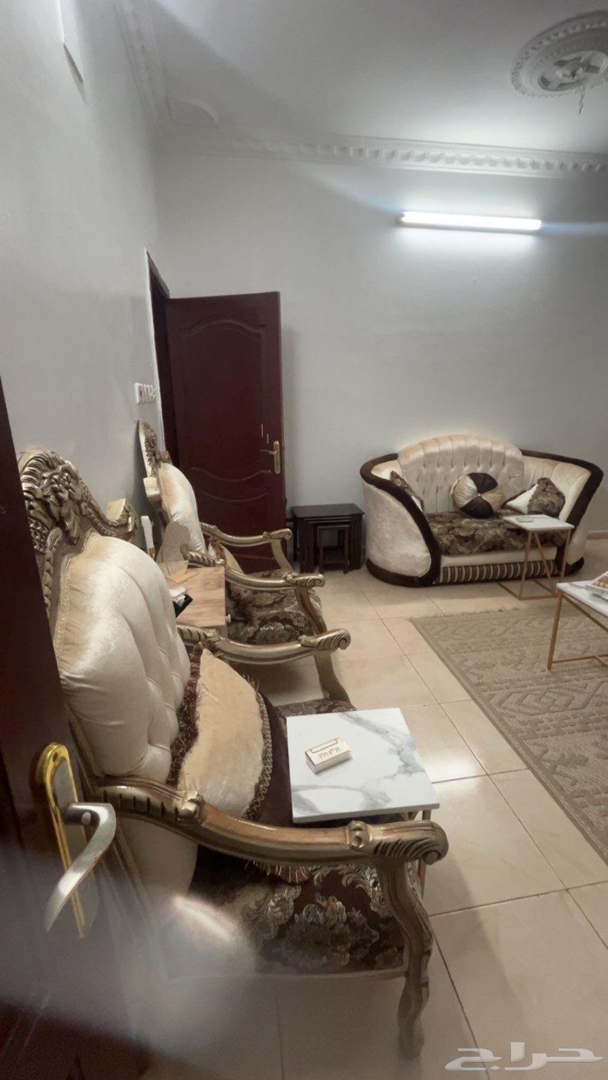 كنب للبيع64553172706305114