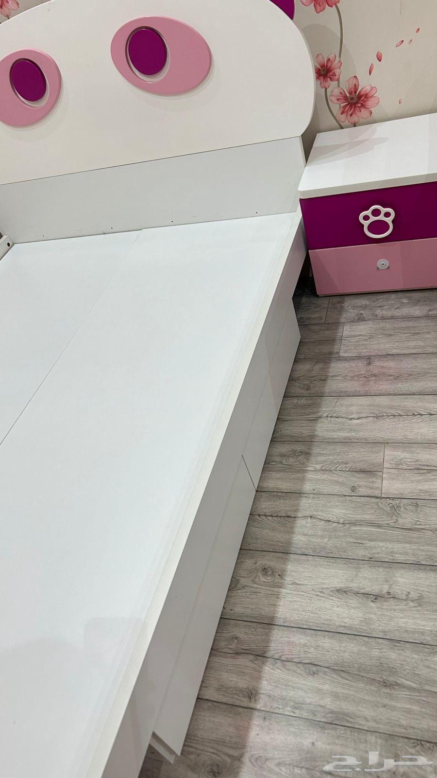 غرفة نوم للبيع64549191874817111