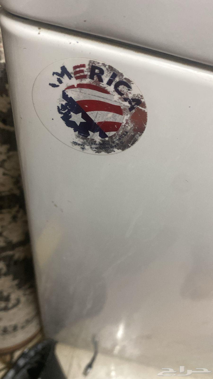 American Maytag Top Load Washer, Chair with Table64550647623554112