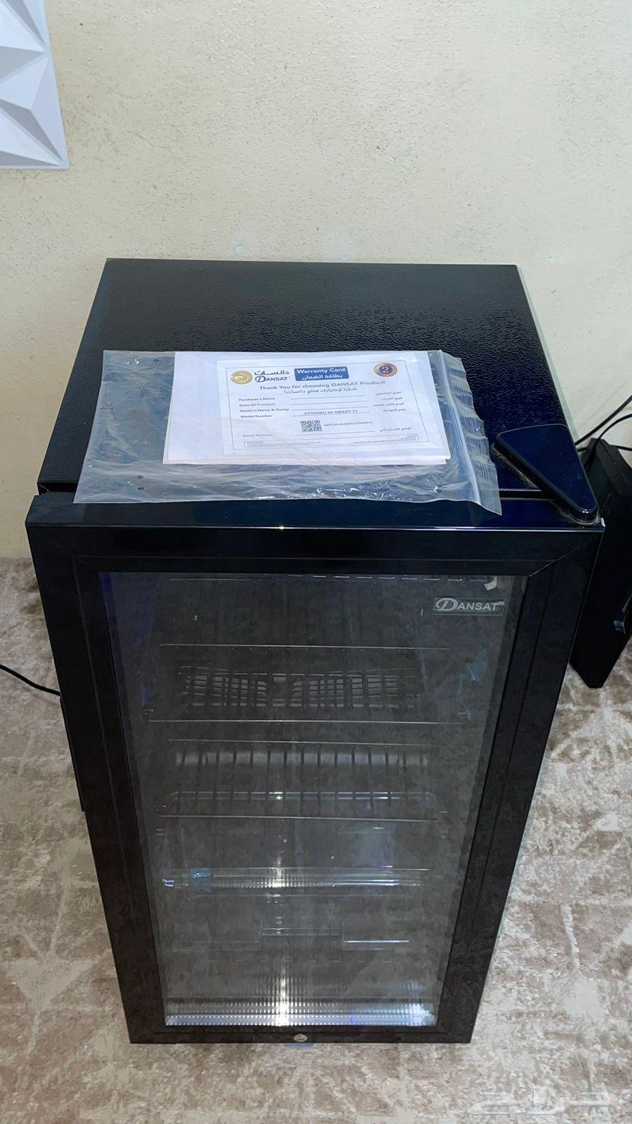ثلاجة دانسات اللون  أسود مع باب زجاجي64544143085571114