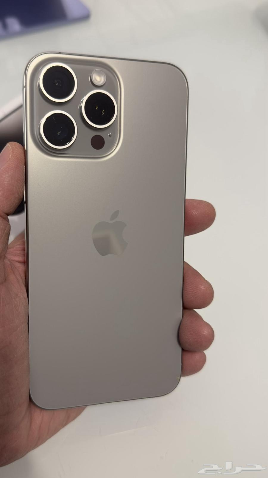 15 برو ماكس ( مباع  ) ترقبوا كل جديد ومميز64546637323523112