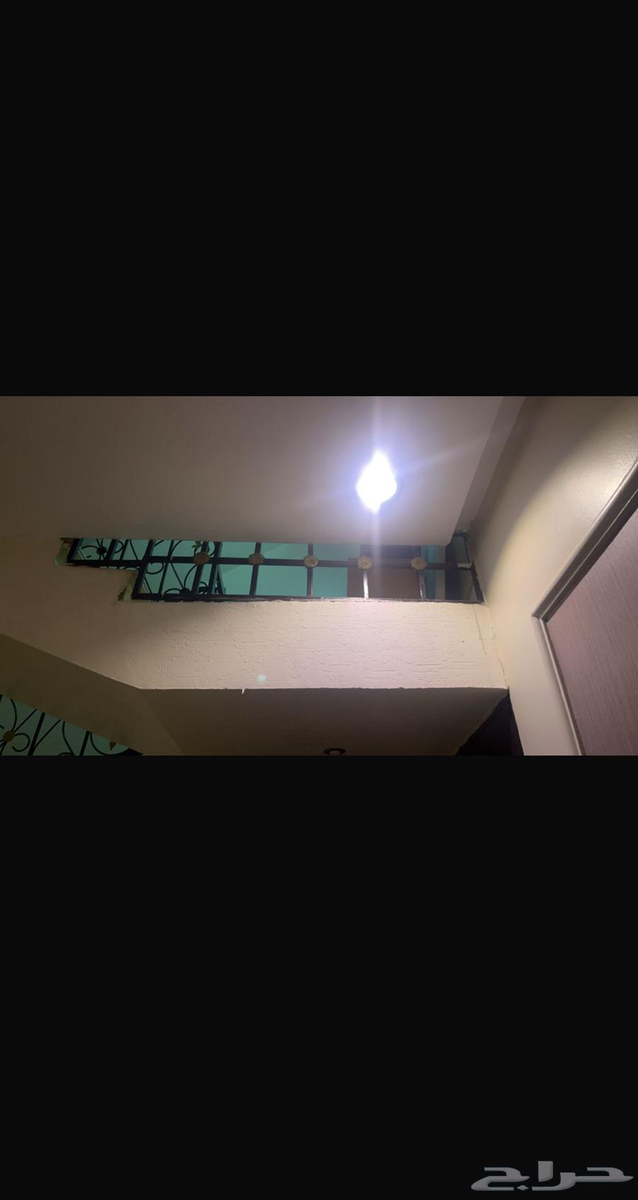 سلم درج اسود ذهبي جديد64552177696771112