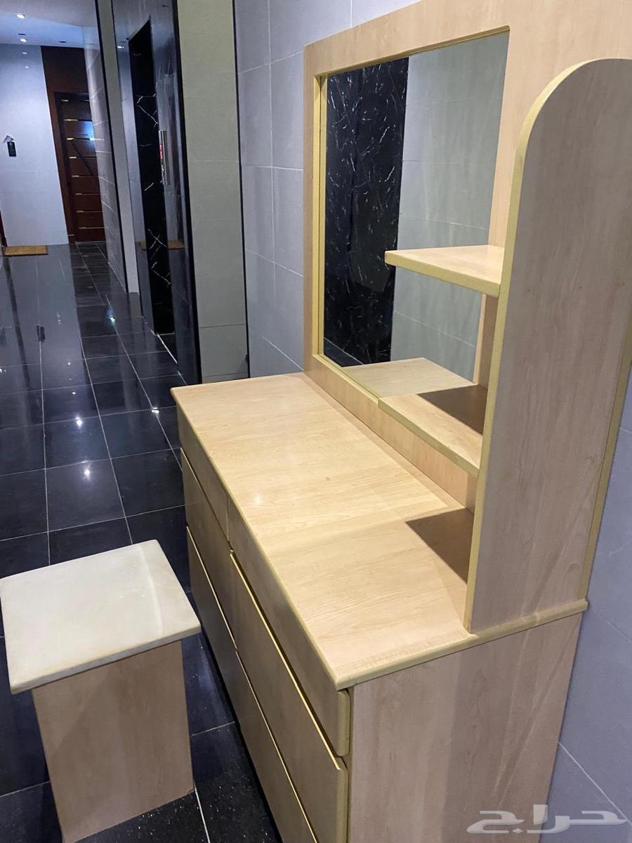 تسريحه دولاب مع كرسي64549556659585110